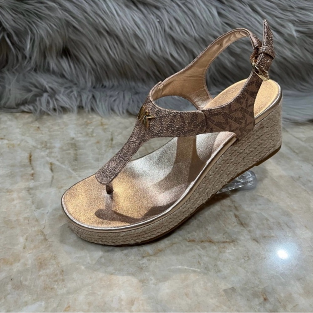 Michael By Michael Kors women’s Espadrilles Laney Thong Wedge Sandals. Rose Gold